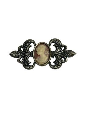 Gorgeous vintage brooch